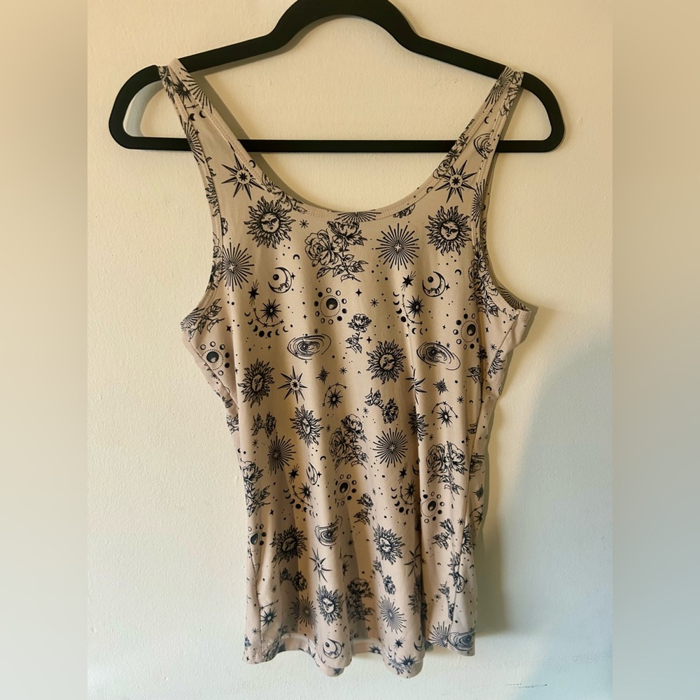 No Boundaries Tan and Black Starry Tank Top - Picture 3 of 3